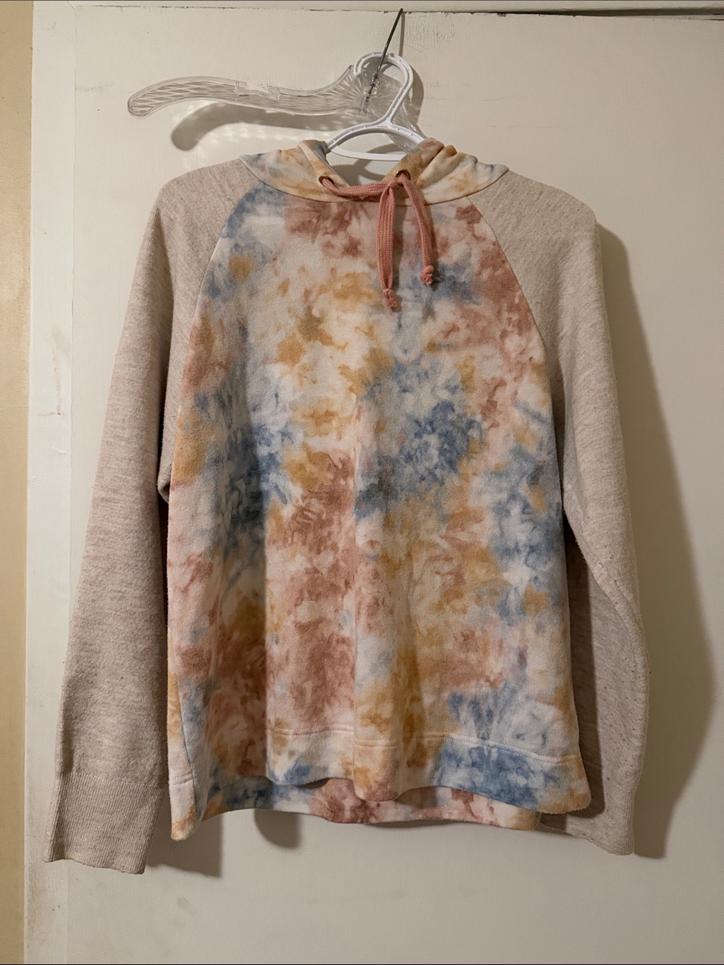 Skies Are Blue Pastel Tie-Dye Pullover Hoodie With Cream Sleeves